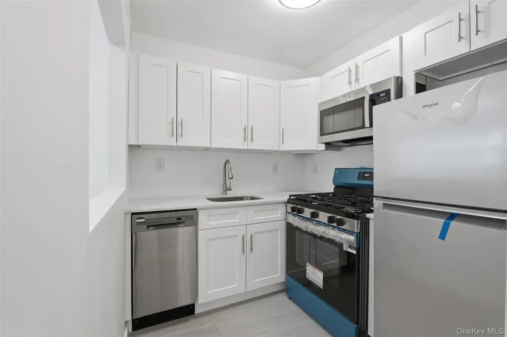 671 Bronx River Road Yonkers NY 10704