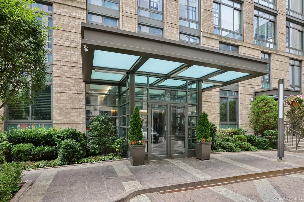 25 City Place White Plains NY 10601