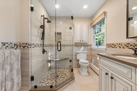 96 Plainview Road Woodbury NY 11797