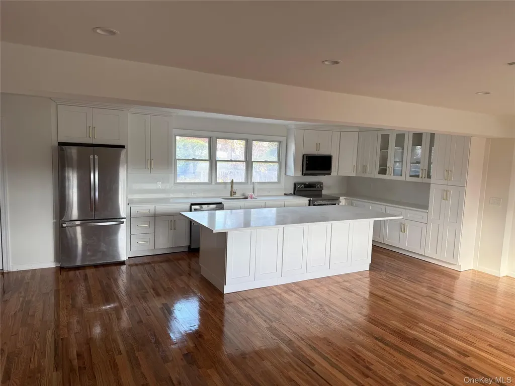 751 Centerwood Street West Babylon NY 11704
