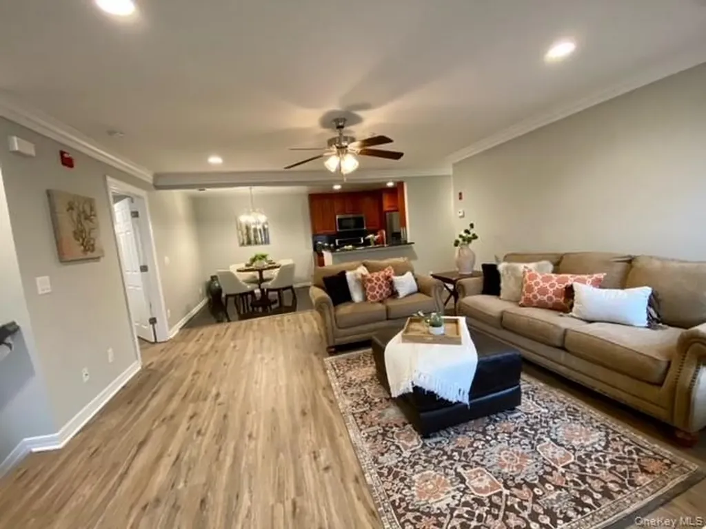 405 Vista View Drive Farmingville NY 11738