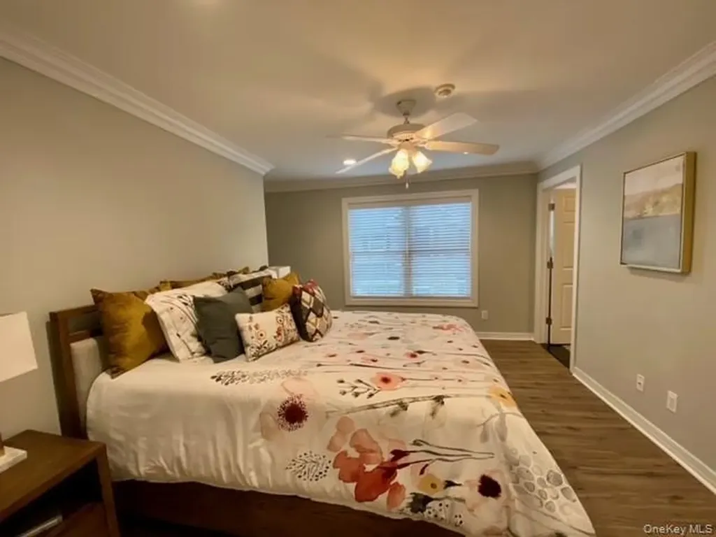 405 Vista View Drive Farmingville NY 11738