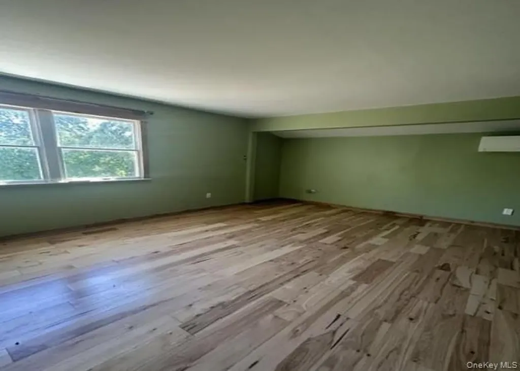 888 Pondview Road Riverhead NY 11901