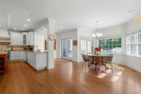 4 Griffen Drive Larchmont NY 10538