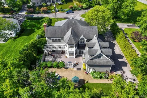 4 Griffen Drive Larchmont NY 10538