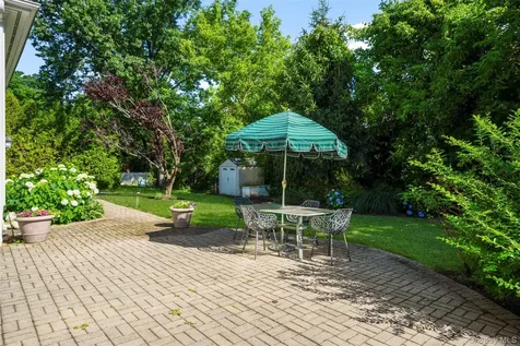 4 Griffen Drive Larchmont NY 10538