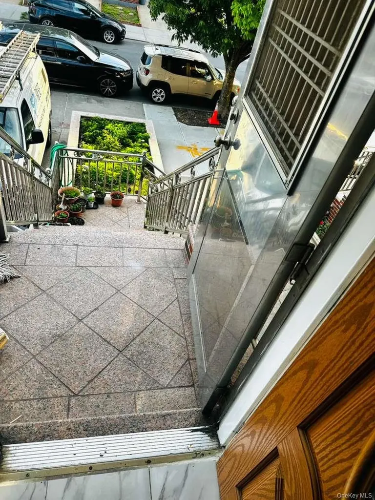 25-33 77th East Elmhurst NY 11370
