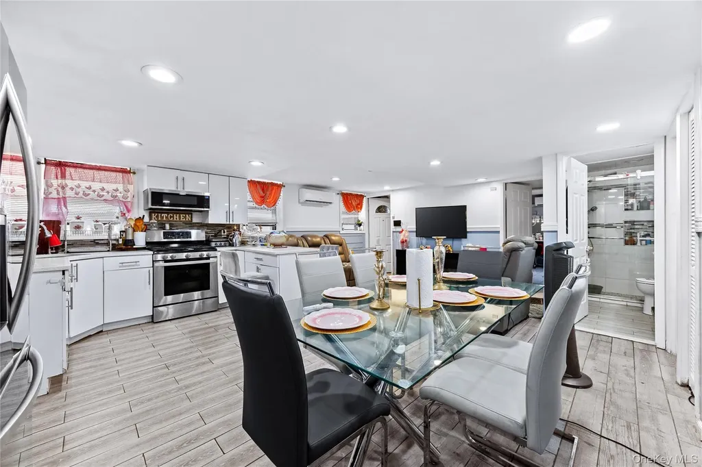 2436 Buck Street Bronx NY 10461