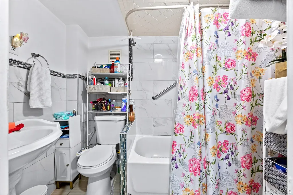 2436 Buck Street Bronx NY 10461