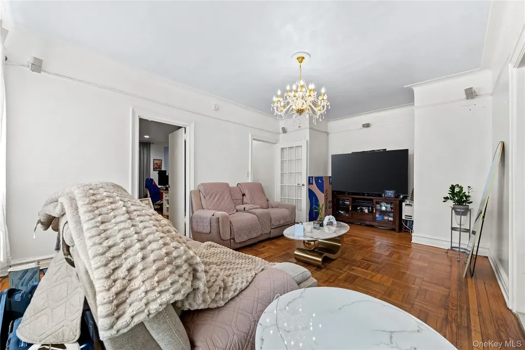 2436 Buck Street Bronx NY 10461