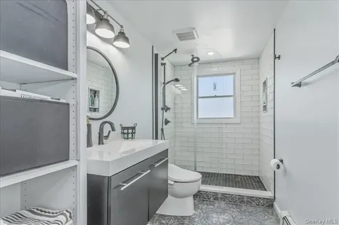 72 Circle Drive Oak Beach NY 11702