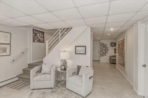 72 Circle Drive Oak Beach NY 11702