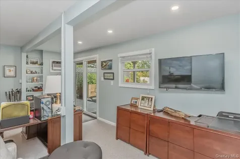 72 Circle Drive Oak Beach NY 11702
