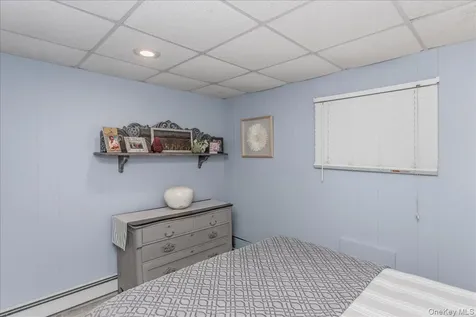 72 Circle Drive Oak Beach NY 11702