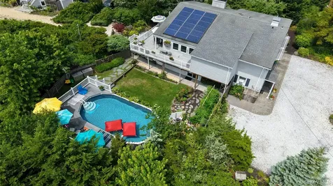 72 Circle Drive Oak Beach NY 11702