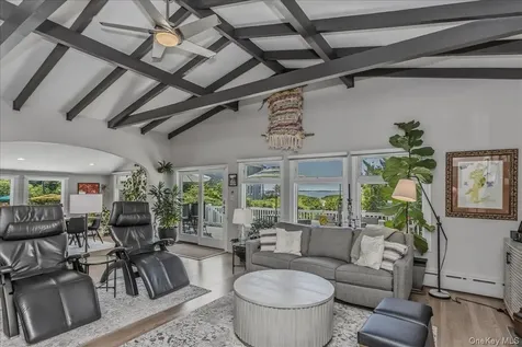 72 Circle Drive Oak Beach NY 11702