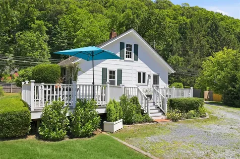 189 Pound Ridge Road Bedford NY 10506