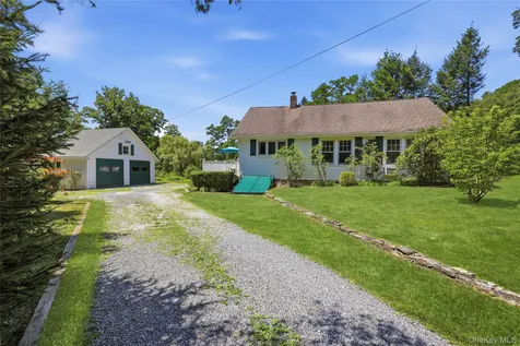 189 Pound Ridge Road Bedford NY 10506