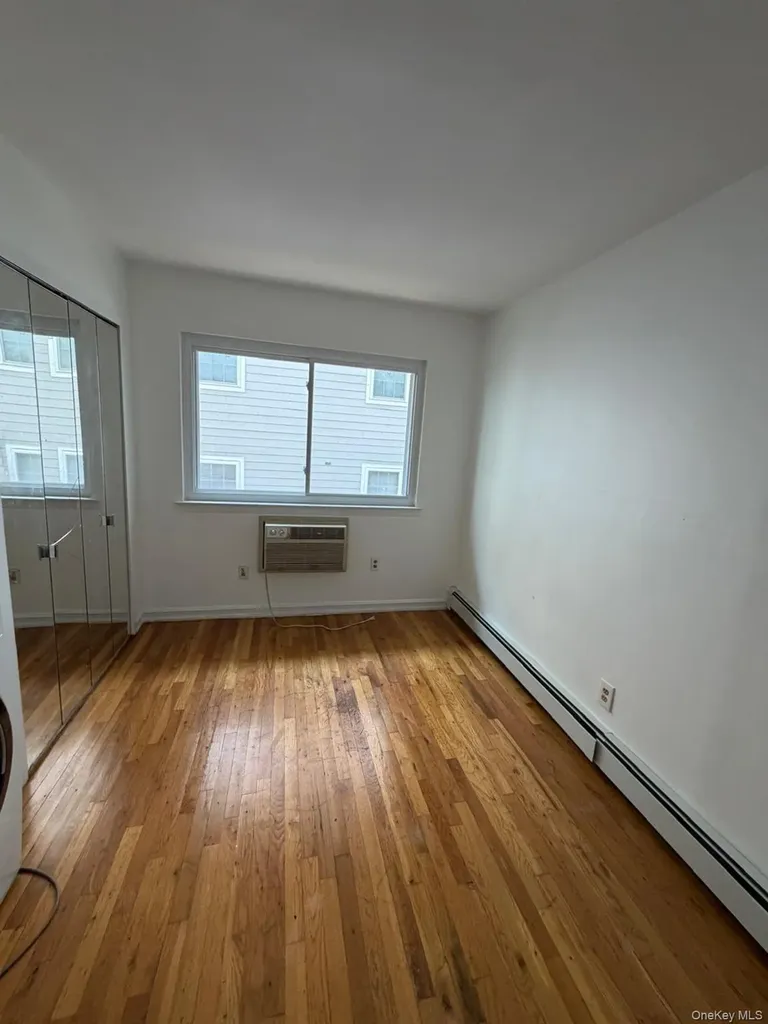 920 Broadway Woodmere NY 11598