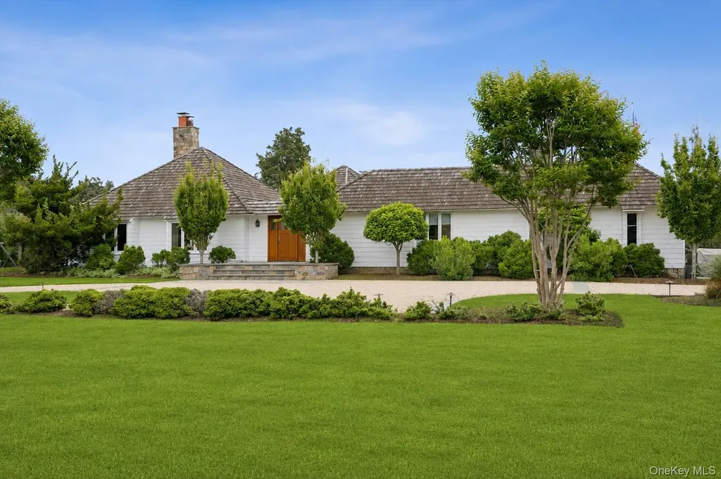 12 Ogden Lane Quogue NY 11959
