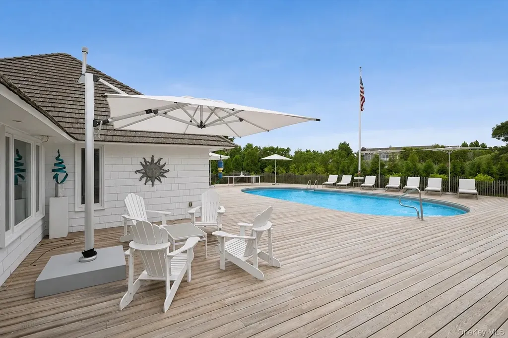 12 Ogden Lane Quogue NY 11959