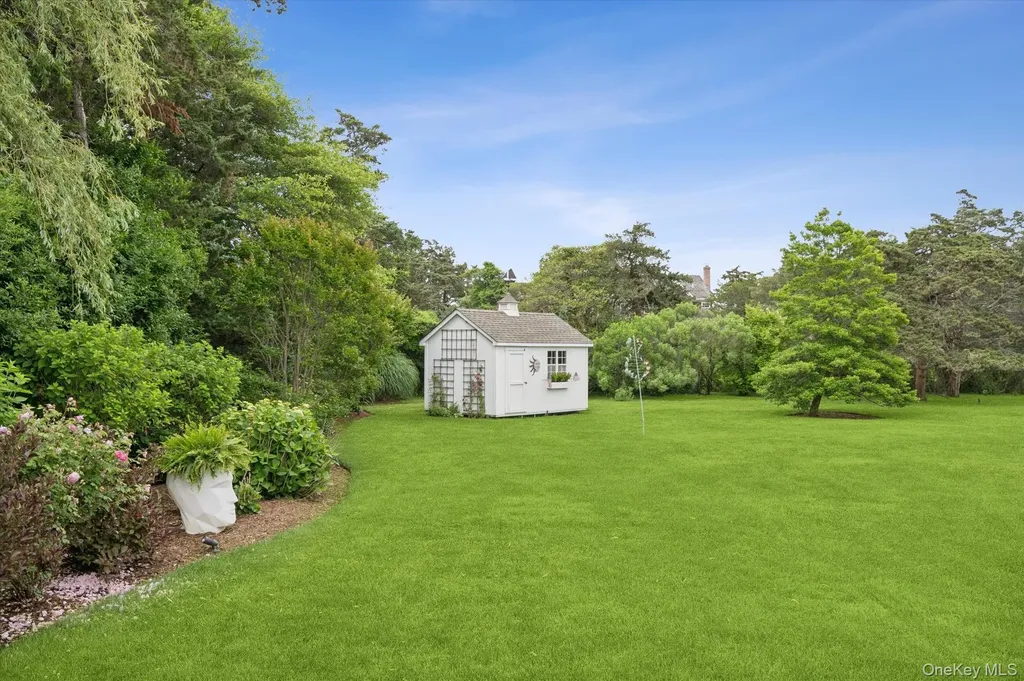 12 Ogden Lane Quogue NY 11959