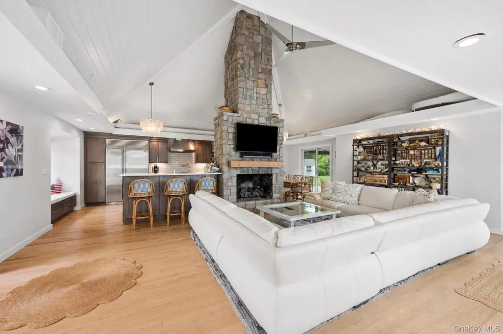 12 Ogden Lane Quogue NY 11959