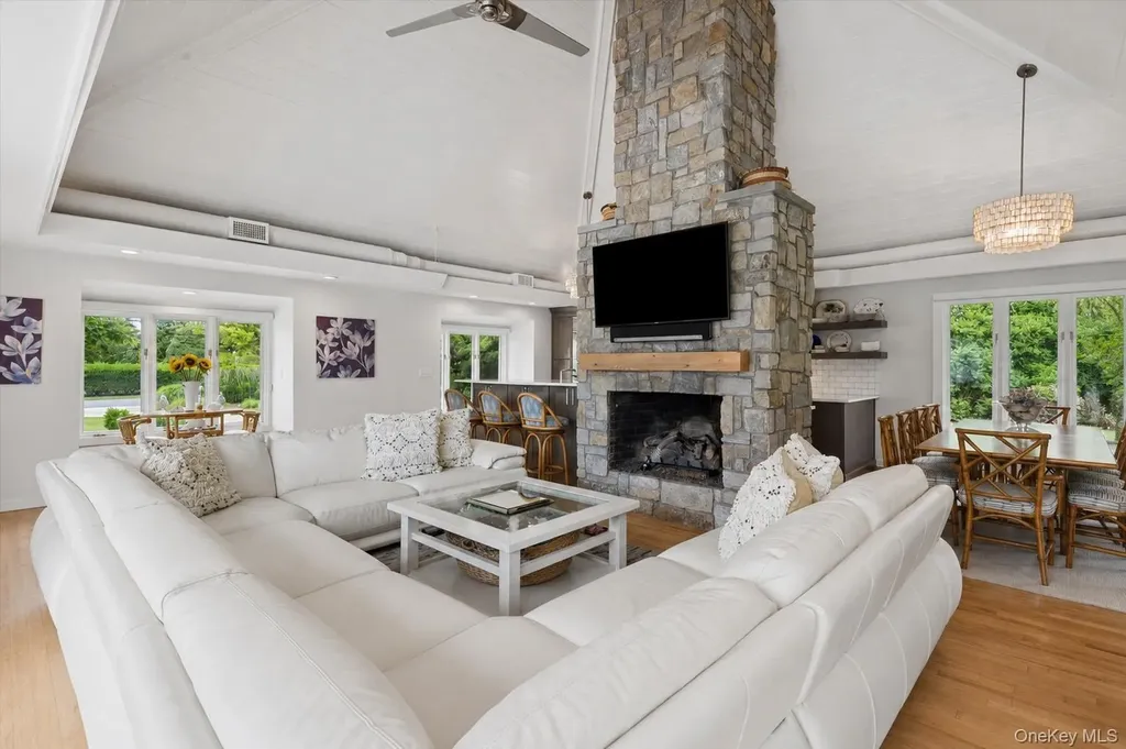 12 Ogden Lane Quogue NY 11959
