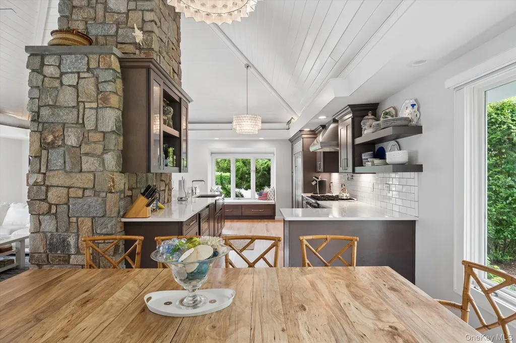 12 Ogden Lane Quogue NY 11959