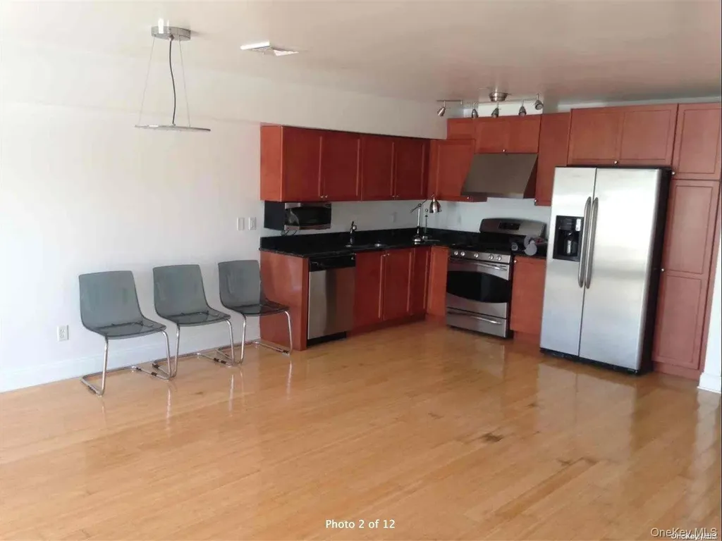 306 Soundview Lane College Point NY 11356