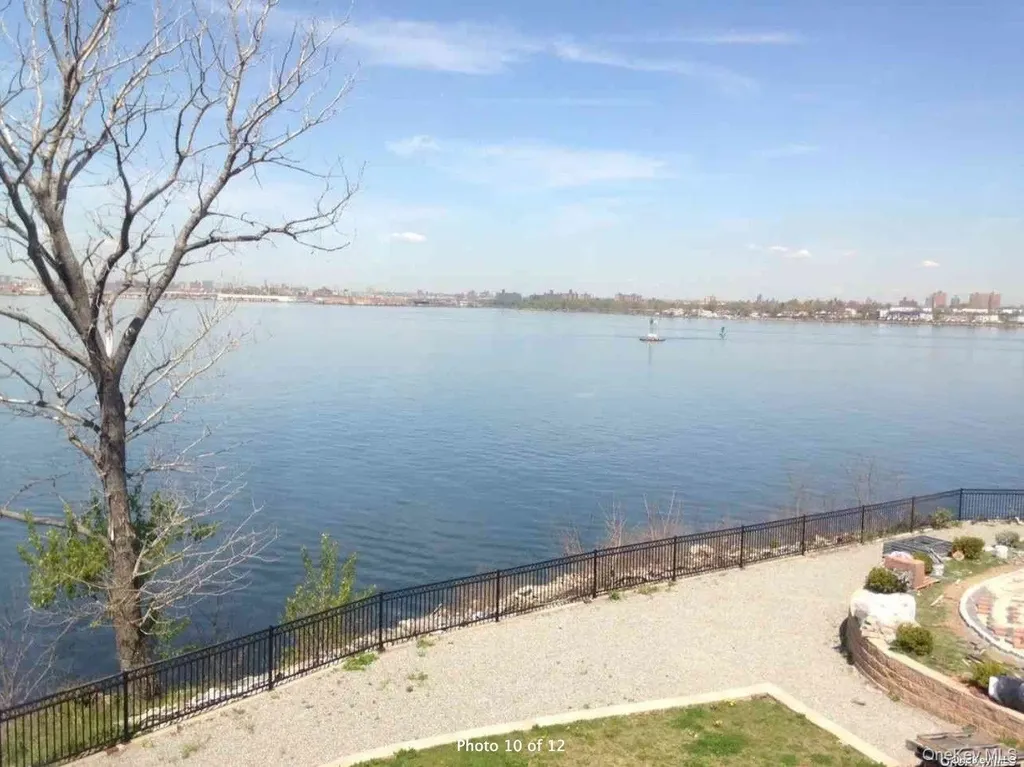 306 Soundview Lane College Point NY 11356