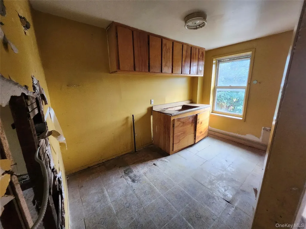689 Greene Avenue Brooklyn NY 11221