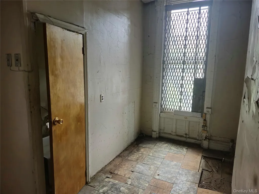 689 Greene Avenue Brooklyn NY 11221