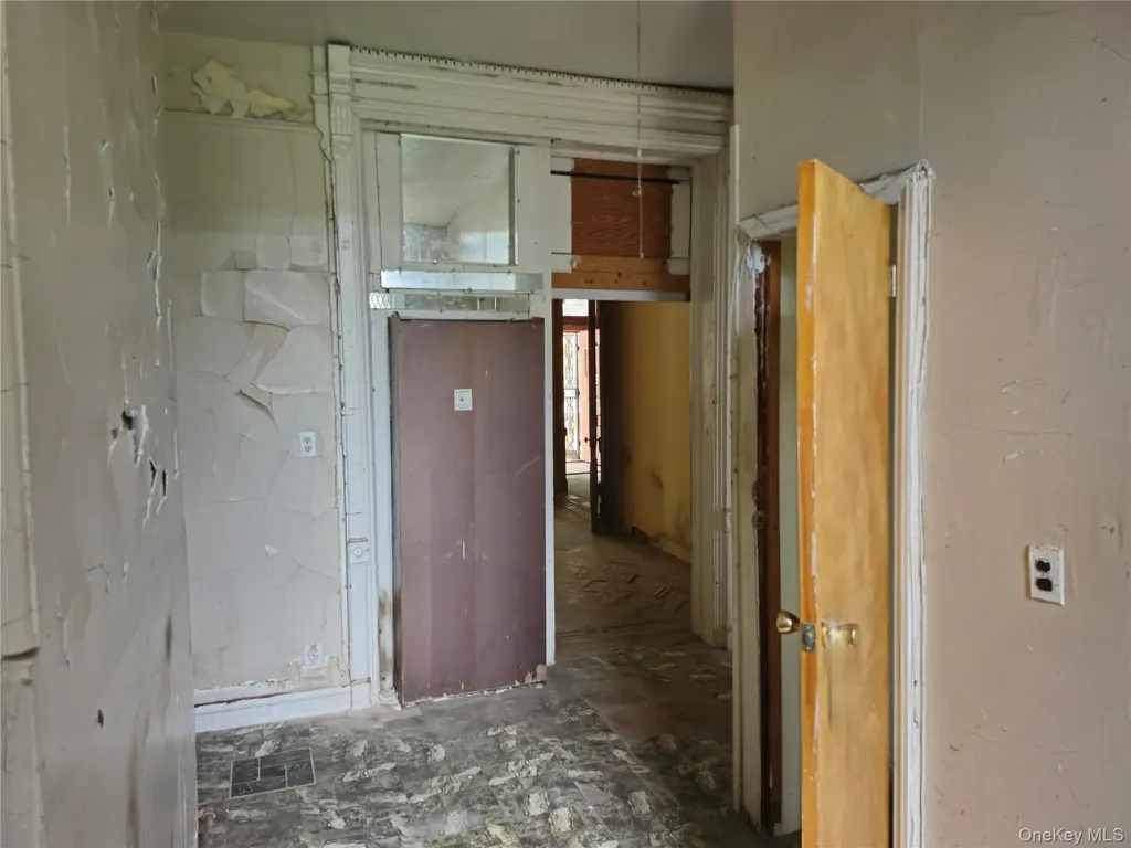 689 Greene Avenue Brooklyn NY 11221