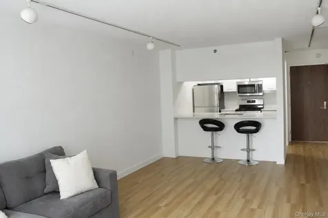4 Martine Avenue White Plains NY 10606
