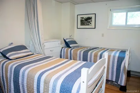 36 Small Hawley Point Road Kinderhook NY 12130