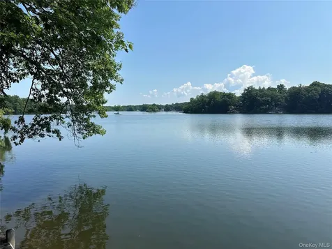 36 Small Hawley Point Road Kinderhook NY 12130
