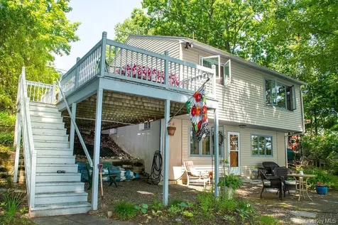 36 Small Hawley Point Road Kinderhook NY 12130