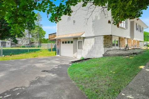 12 Golden Way Staatsburg NY 12580