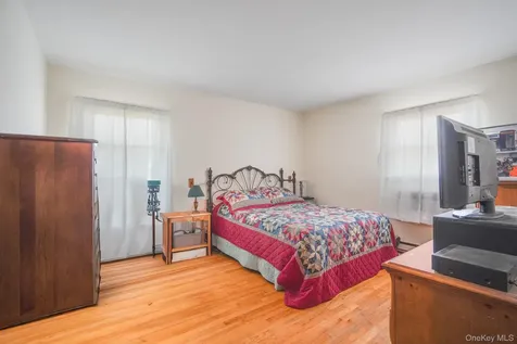12 Golden Way Staatsburg NY 12580