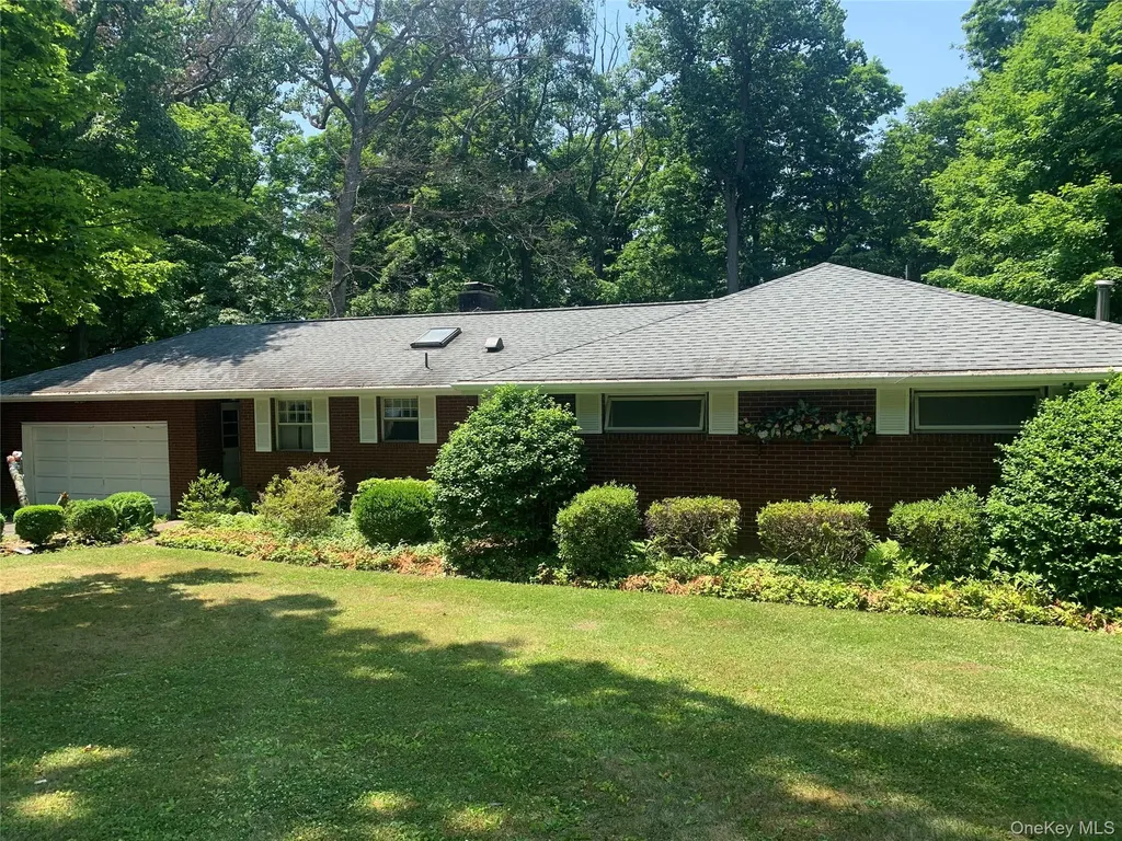 9 Dogwood Hill Road Wappingers Falls NY 12590