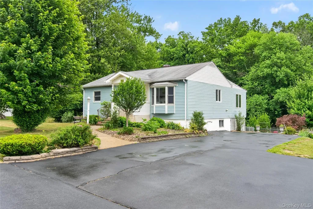 44 Orchard Hill Middletown NY 10941