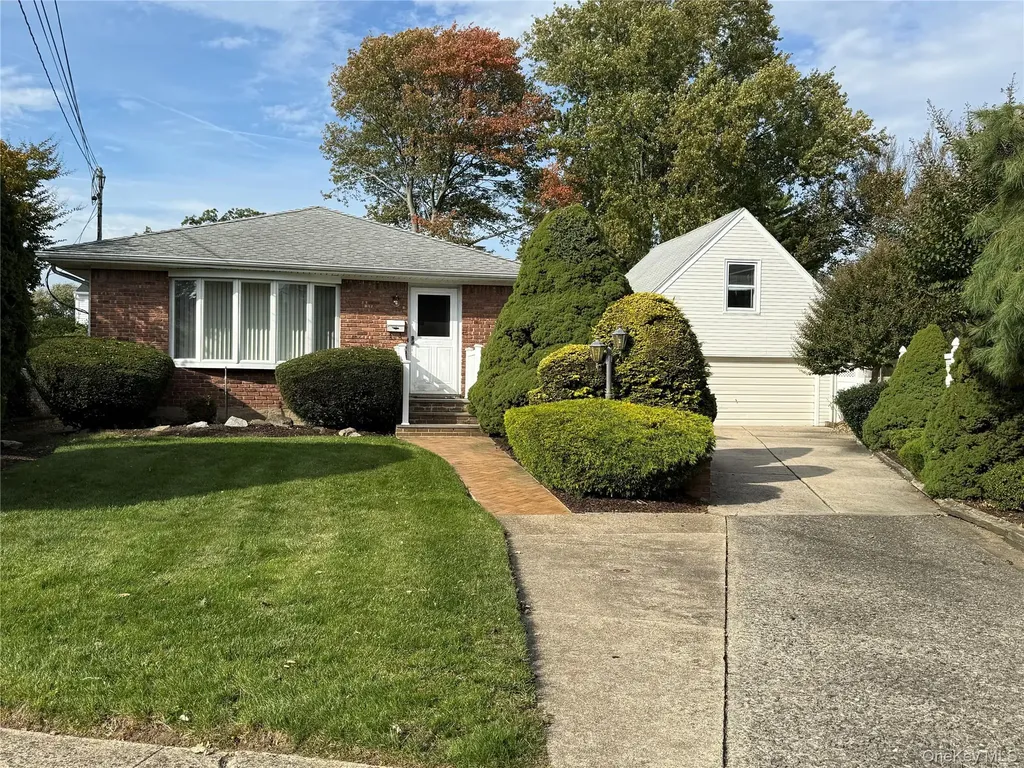 939 Steele Boulevard Baldwin NY 11510