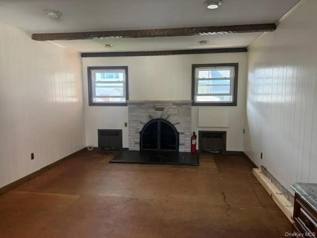 939 Steele Boulevard Baldwin NY 11510