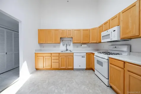 103 Crystal Hill Lane Poughkeepsie NY 12603