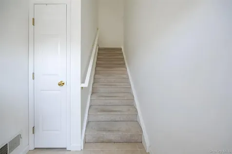 103 Crystal Hill Lane Poughkeepsie NY 12603
