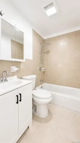 927 Summit Avenue Bronx NY 10452