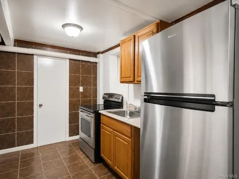 927 Summit Avenue Bronx NY 10452