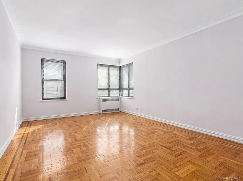 4445 Post Road Bronx NY 10471