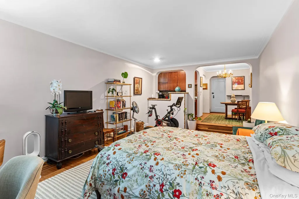 4445 Post Road Bronx NY 10471